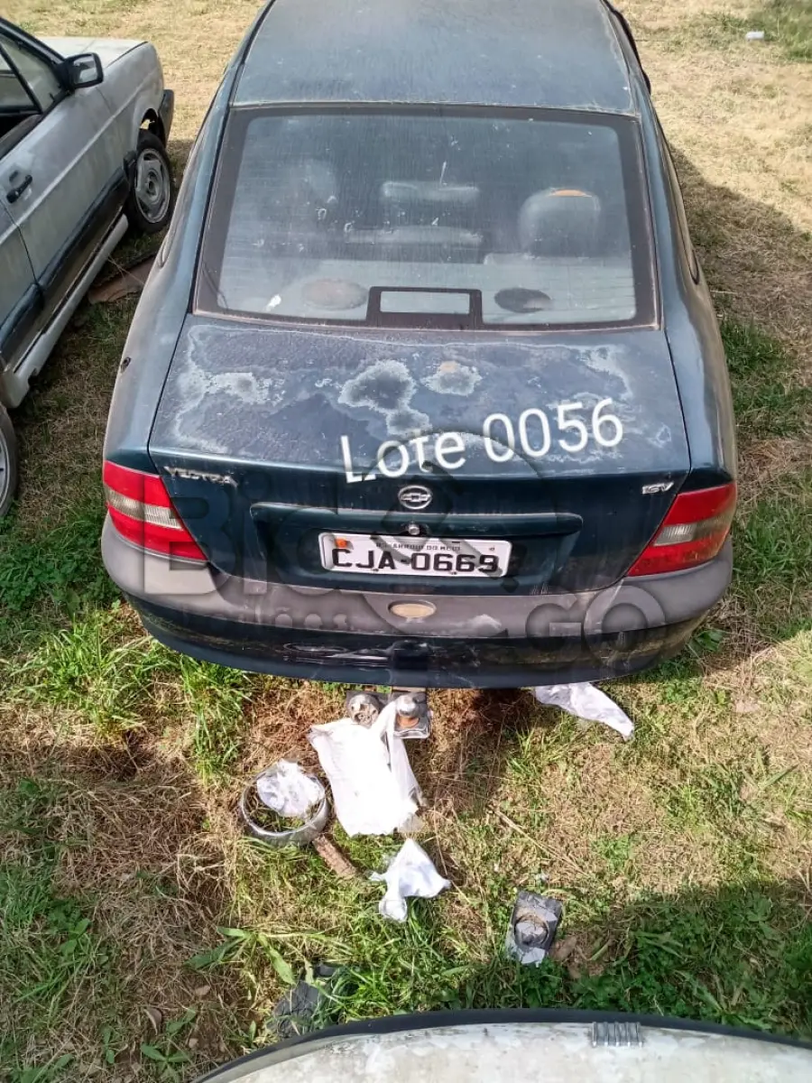 LOTE 056 - SUCATAS AUTOMOTIVAS