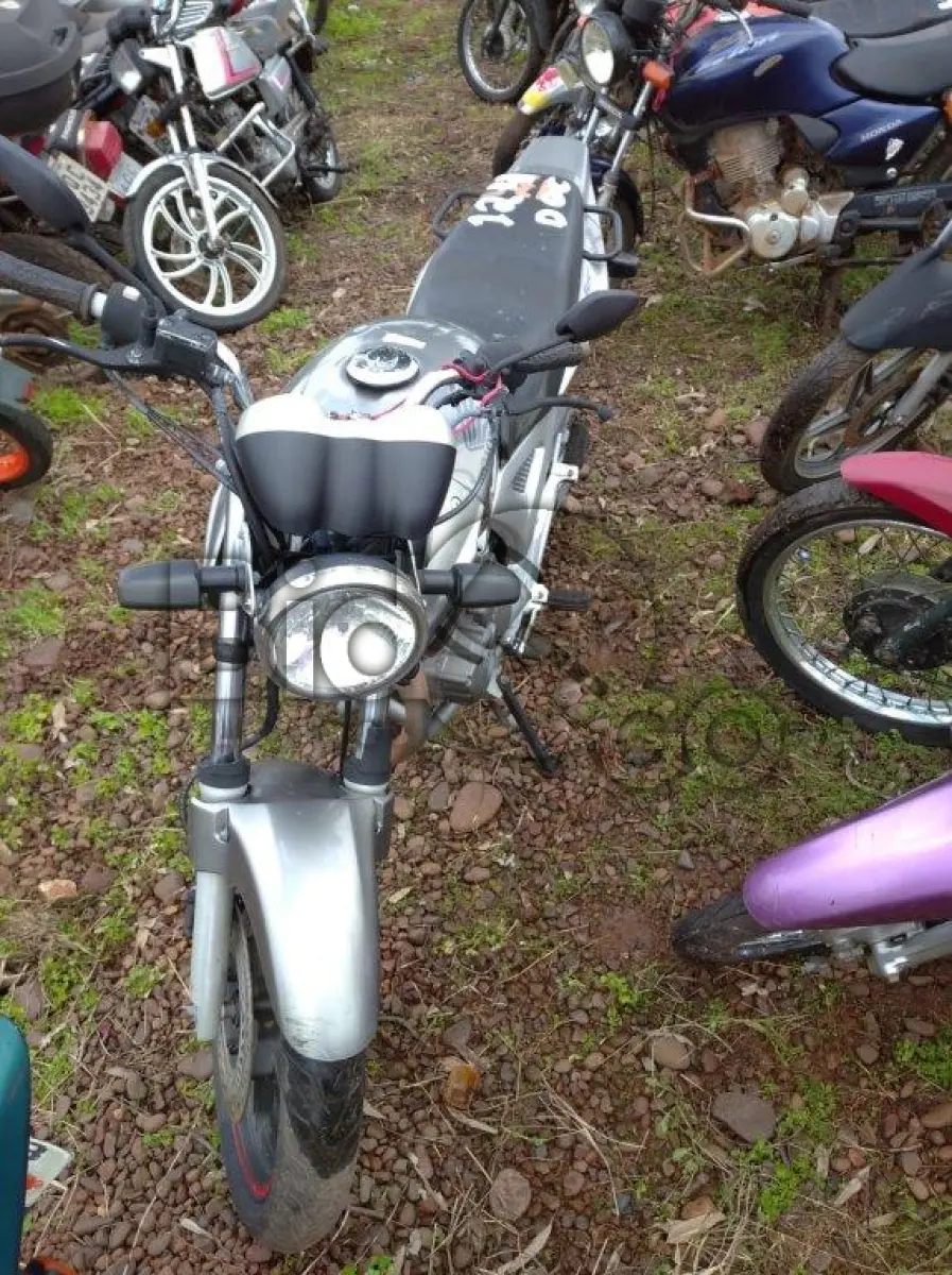 LOTE 124 - HONDA/CBX 250 TWISTER
