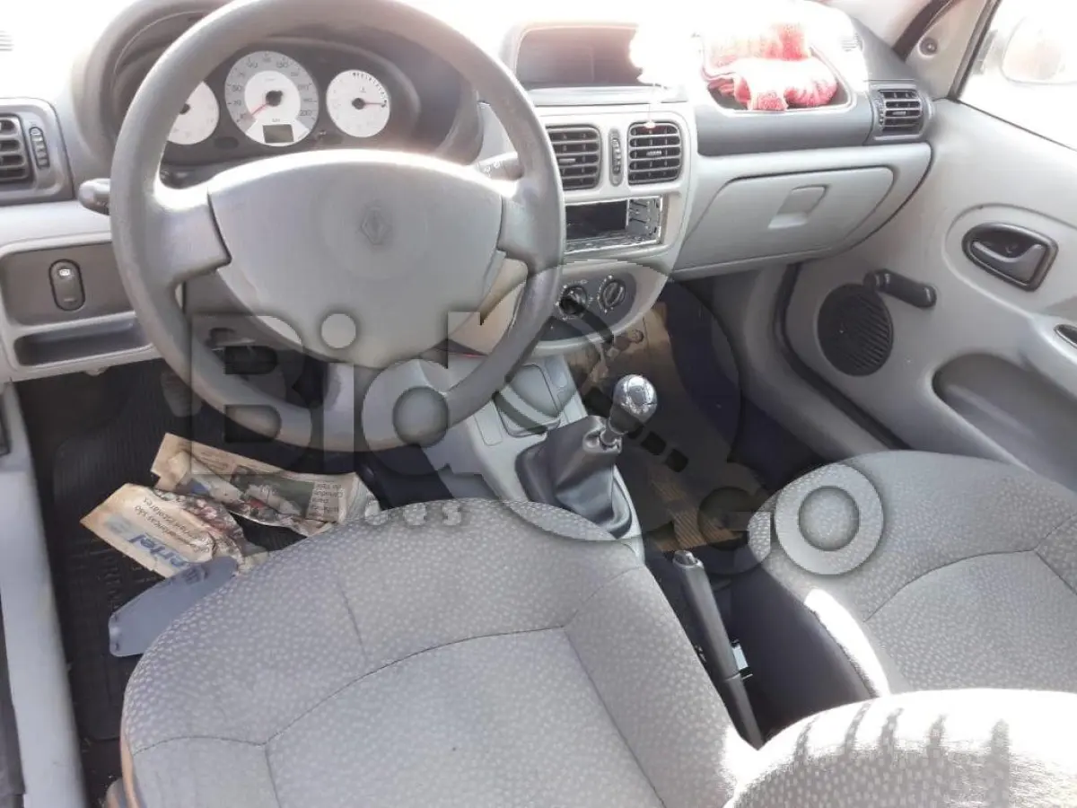 LOTE 183 - I/RENAULT CLIO CAM 10H3P