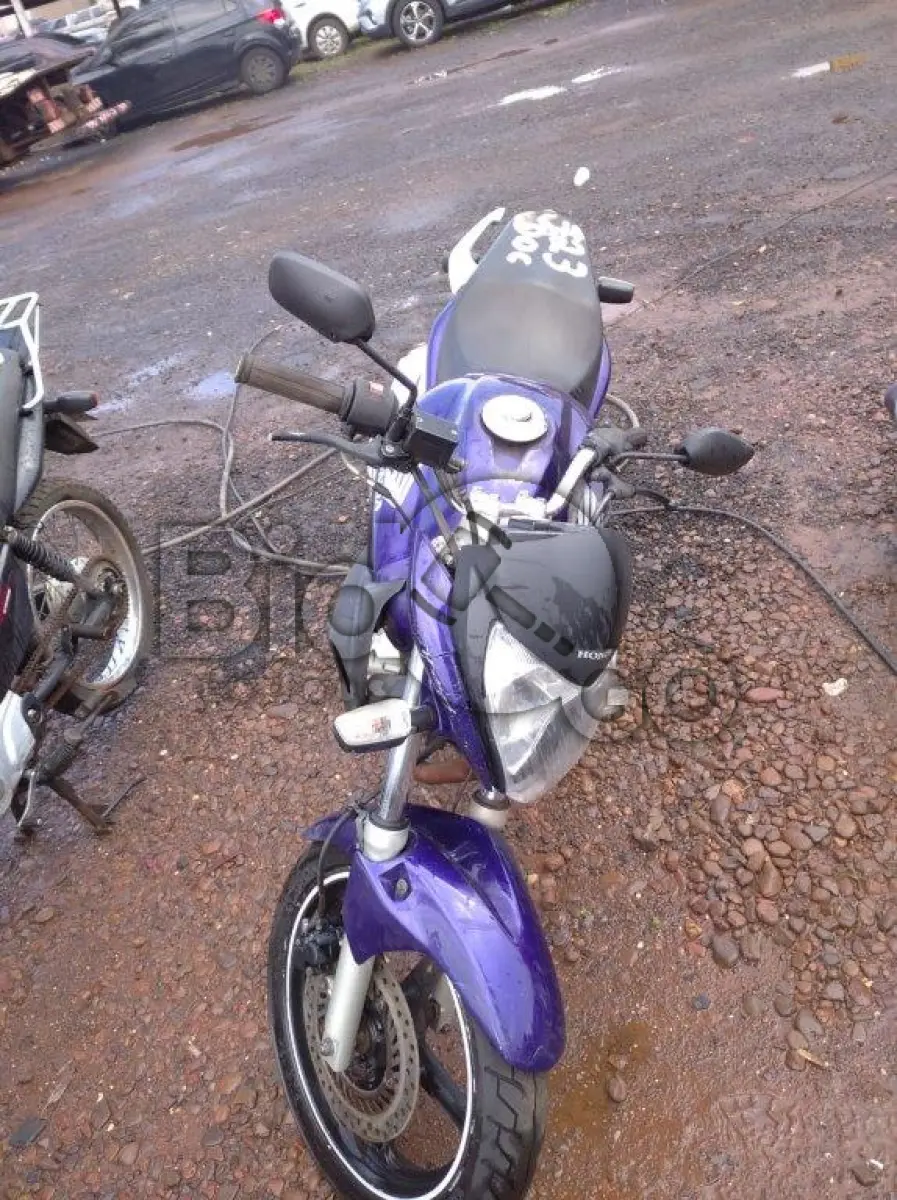 LOTE 123 - HONDA/CB 300R