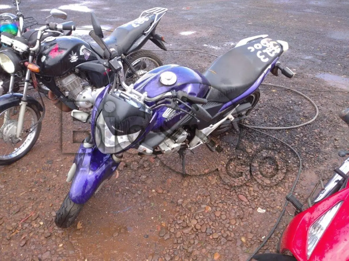 LOTE 123 - HONDA/CB 300R