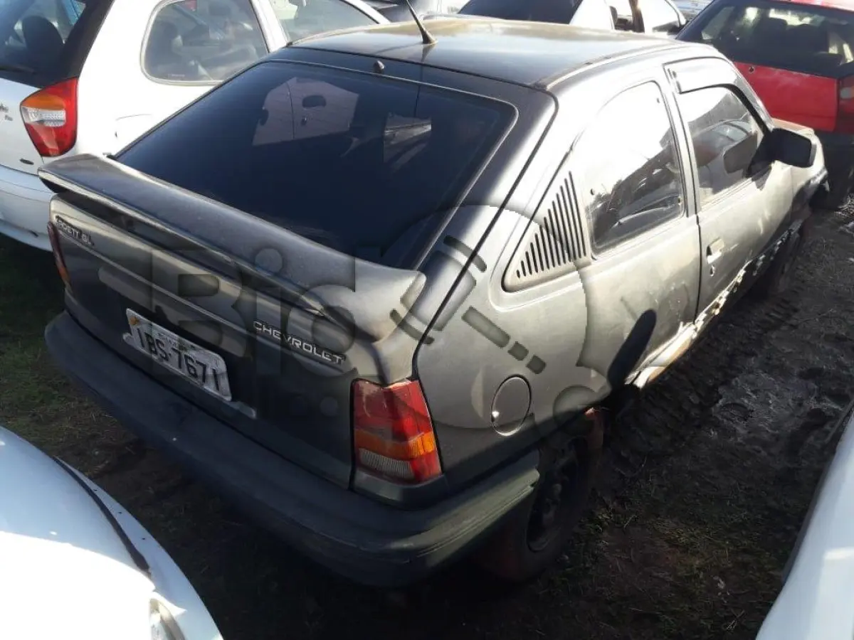LOTE 174 - GM/KADETT SL/E