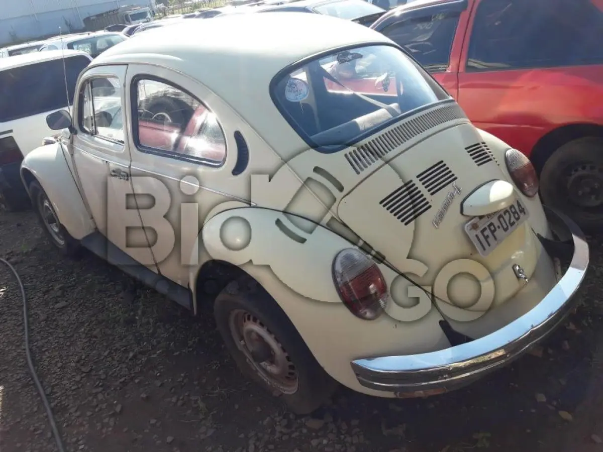 LOTE 196 - VW/FUSCA 1300 L