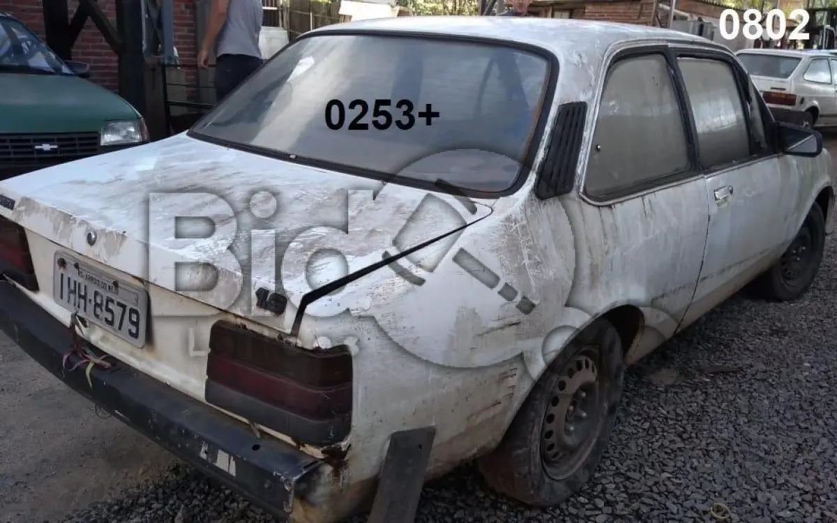 LOTE 253 - SUCATAS AUTOMOTIVAS