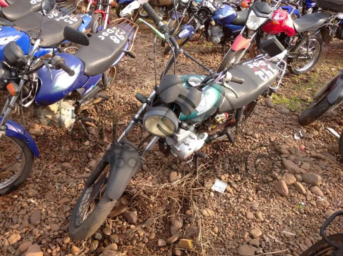 LOTE 142 - HONDA/CG 150 TITAN KS