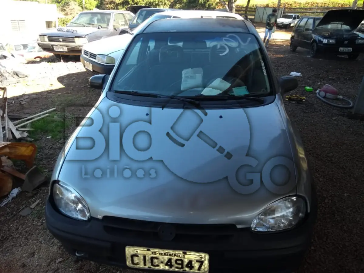 LOTE 302 - GM/CORSA SUPER