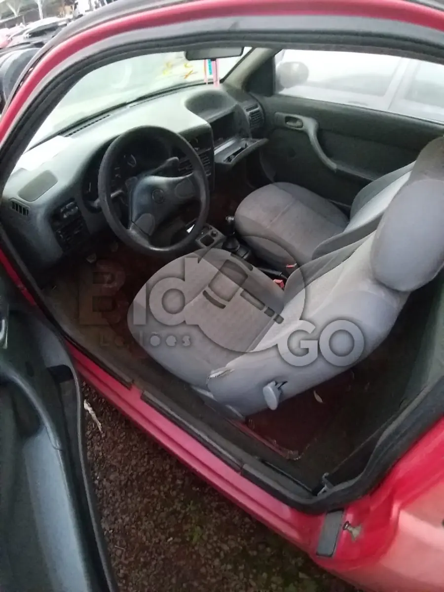 LOTE 233 - SUCATAS AUTOMOTIVAS