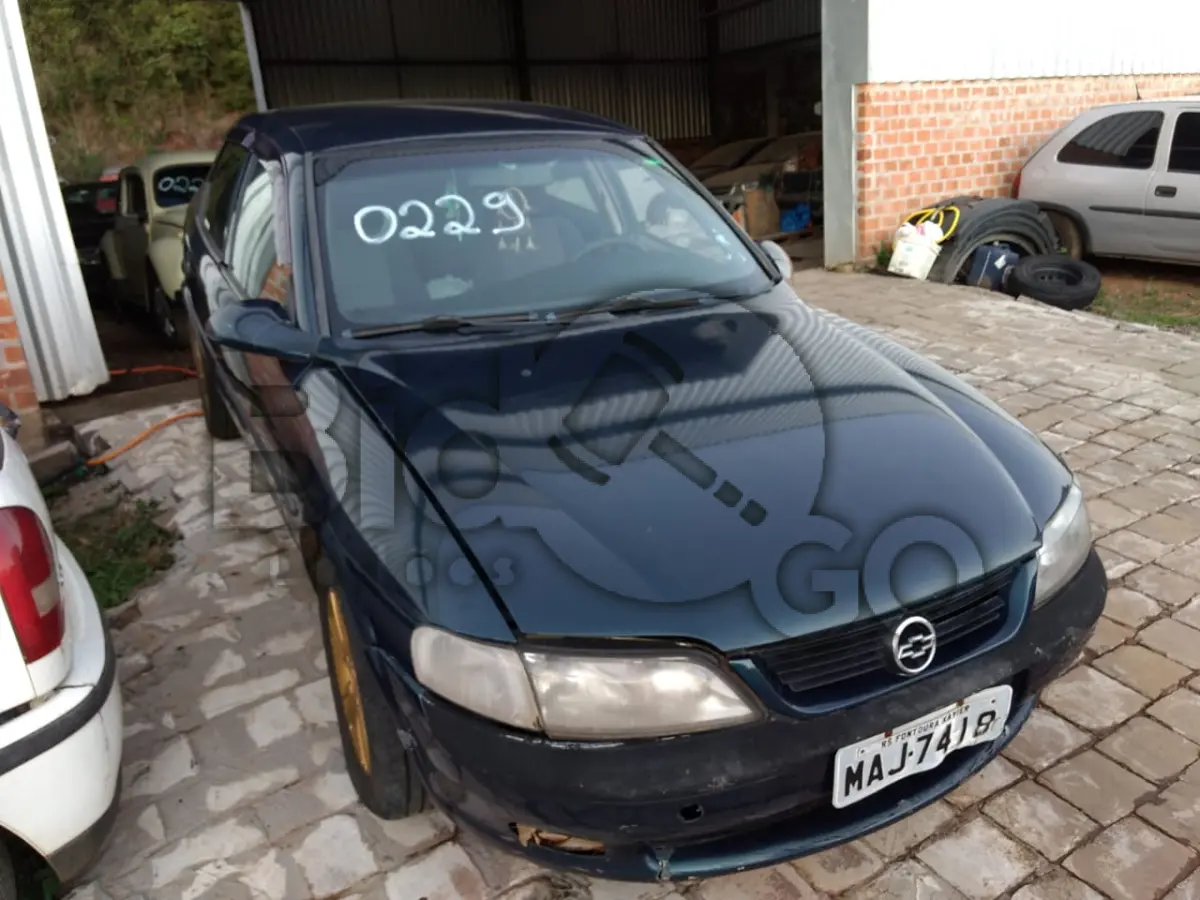 LOTE 229 - GM/VECTRA GL