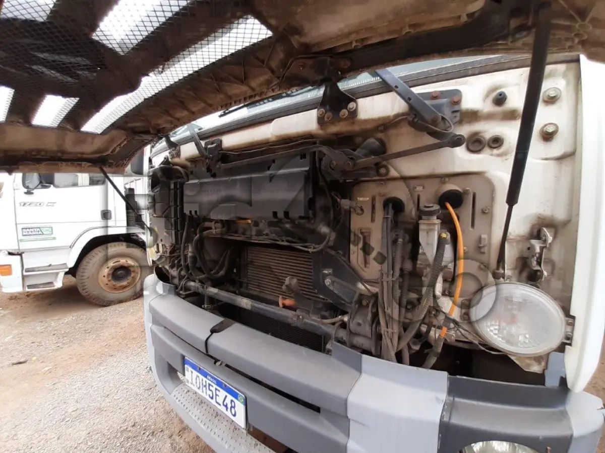 LOTE 049 - CAMINHÃO VW/15.180 CNM Ano/modelo: 2007/2008