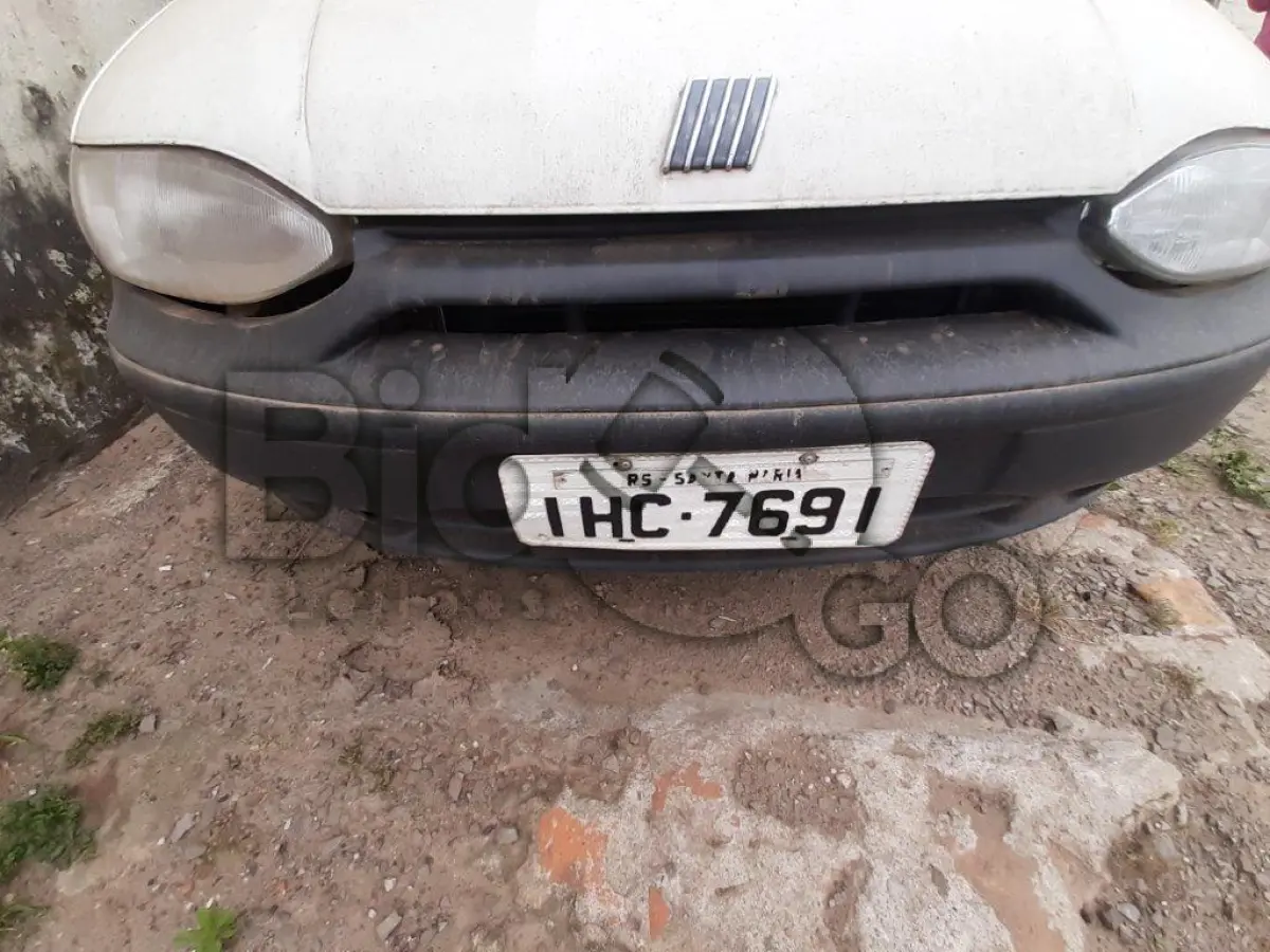 LOTE 050 - AUTOMÓVEL FIAT/PALIO WEEKEND Ano/modelo: 1998/1998