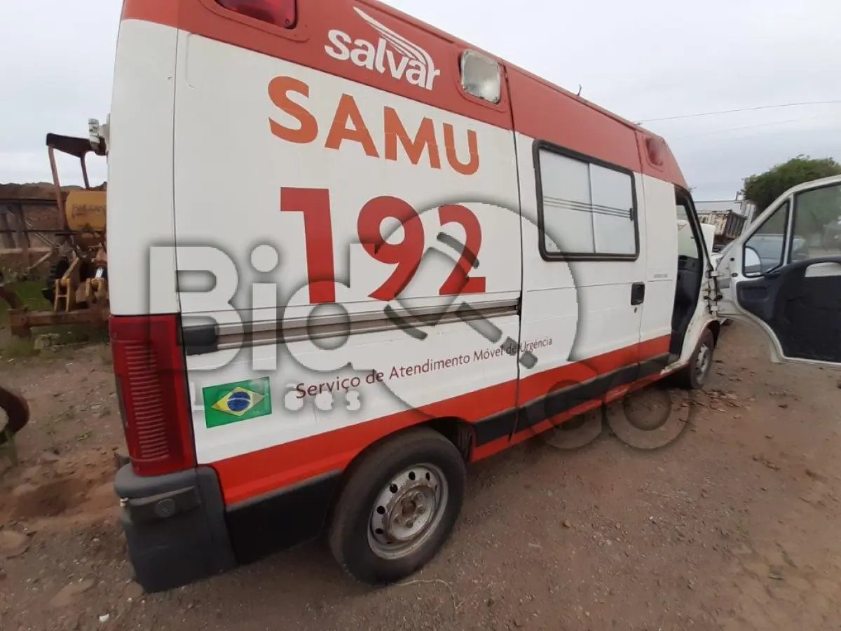 LOTE 033 - CAMIONETE FIAT/DUCATO MC RONTANAMB Ano/modelo: 2010/2011