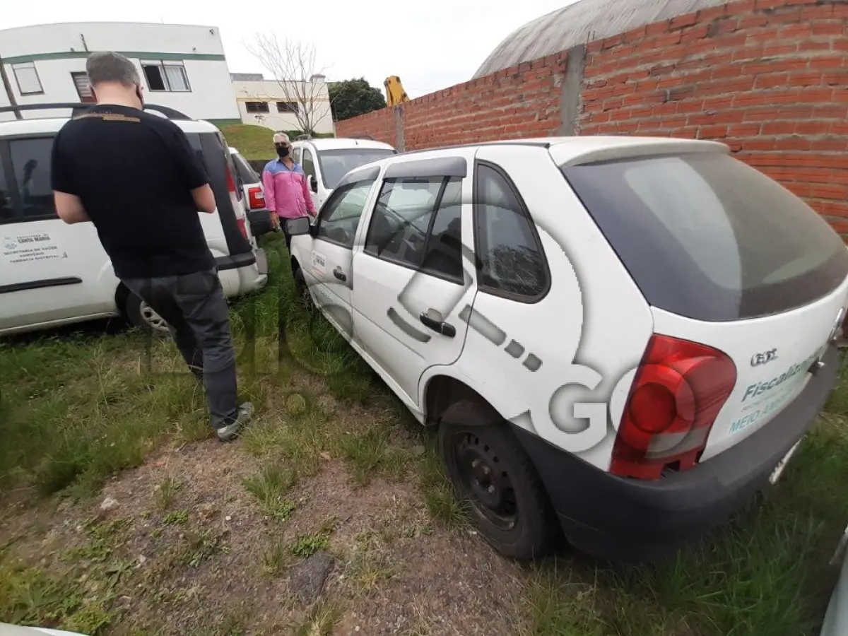 LOTE 036 - AUTOMÓVEL VW/GOL 1.0 Ano/modelo: 2006/2007
