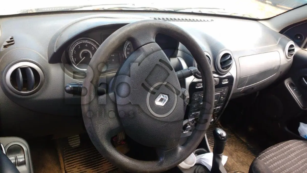 LOTE 003 - RENAULT/SANDERO EXP 16HP, Fab/Mod: 2013/2014