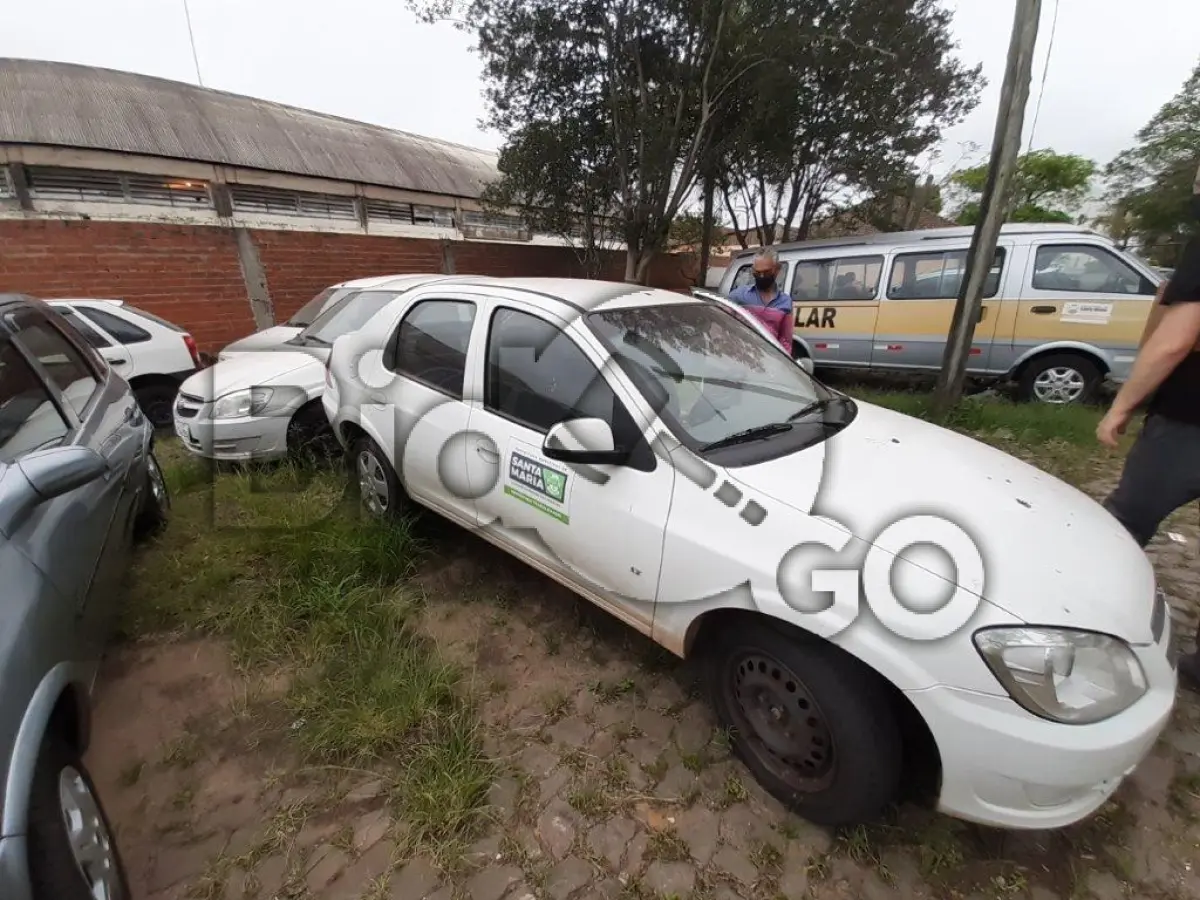 LOTE 051 - AUTOMÓVEL CHEVROLET/PRISMA 1.4L LT Ano/modelo: 2011/2012