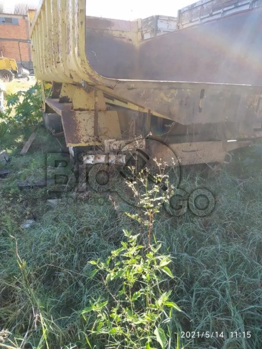 LOTE 017 - CAMINHÃO BASCULANTE M. BENS/L 1620 TRUCK, ANO 2010