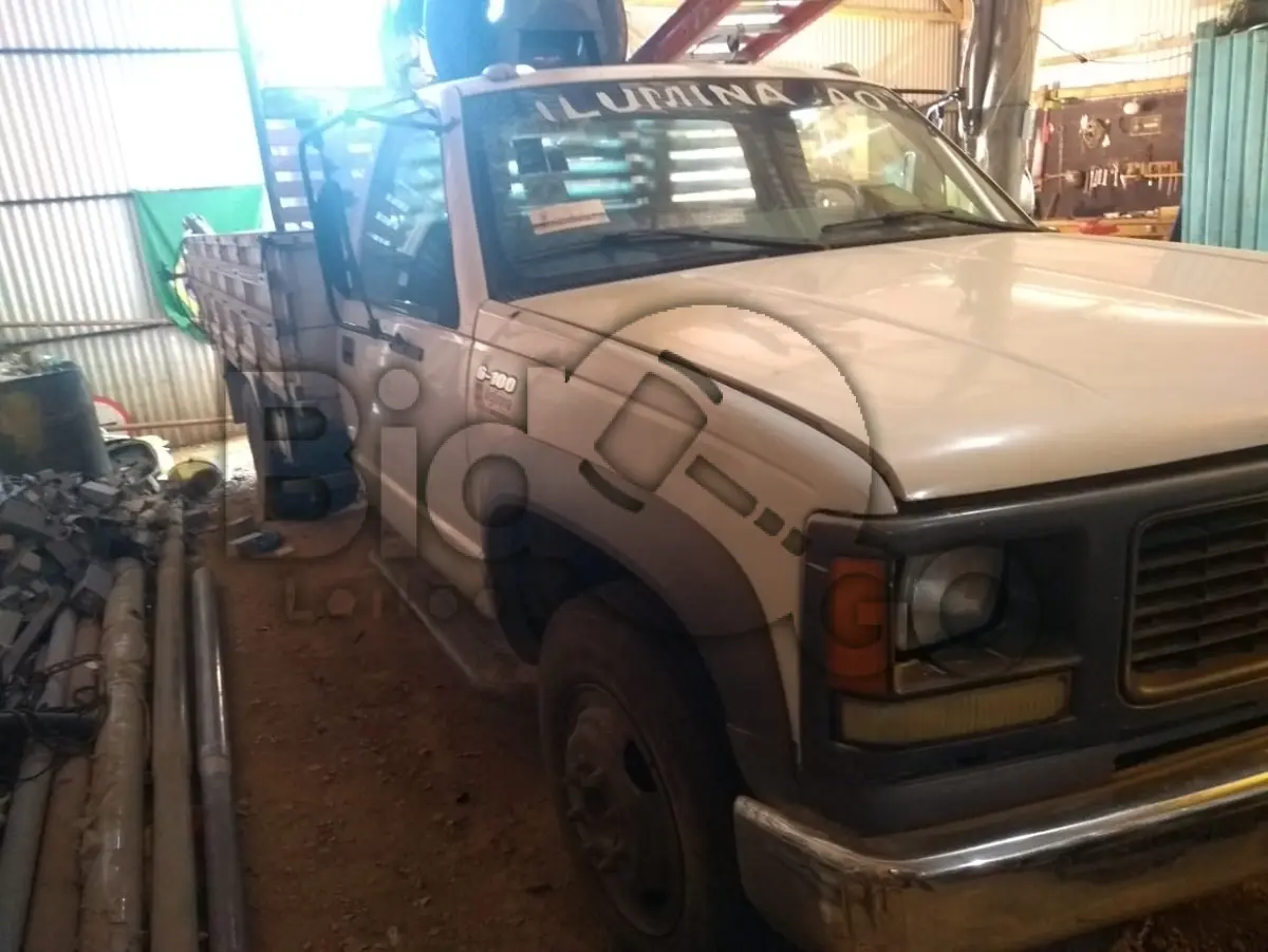LOTE 015 - CAMINHÃO/C. ABERTA GMC/6100, ANO 2001
