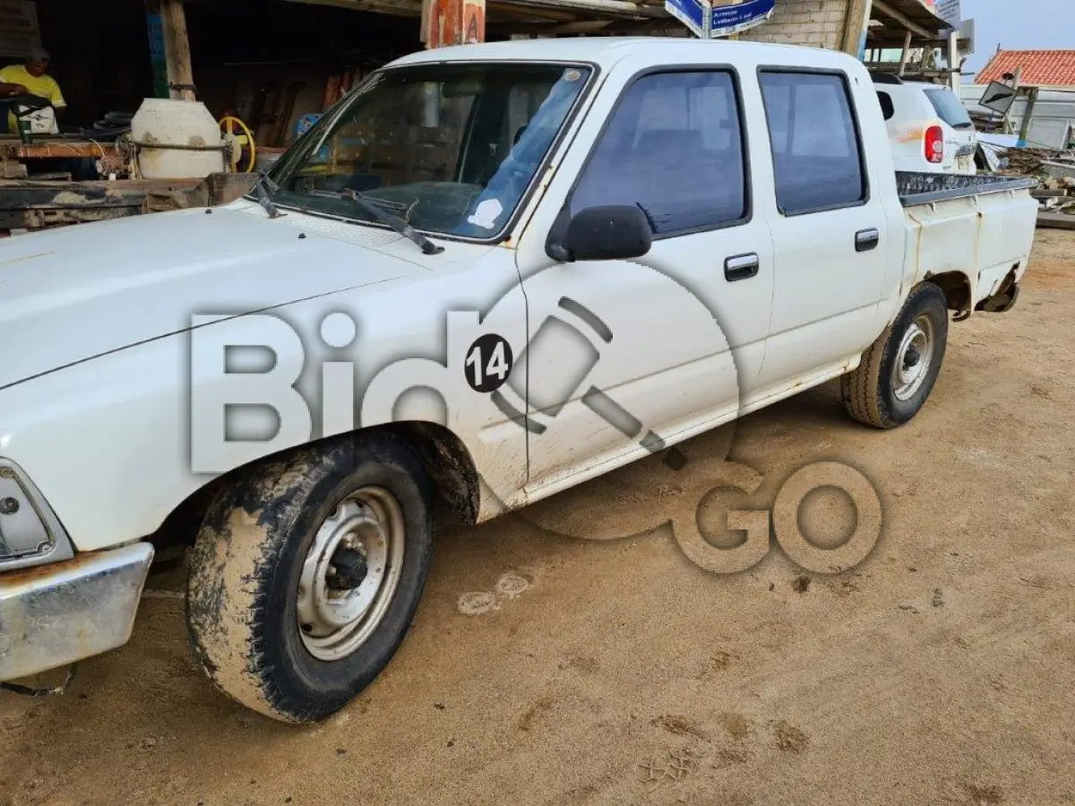 LOTE 006 - IMP/TOYOTA HILUX 4X2 CD, Fab/Mod: 1996/1997