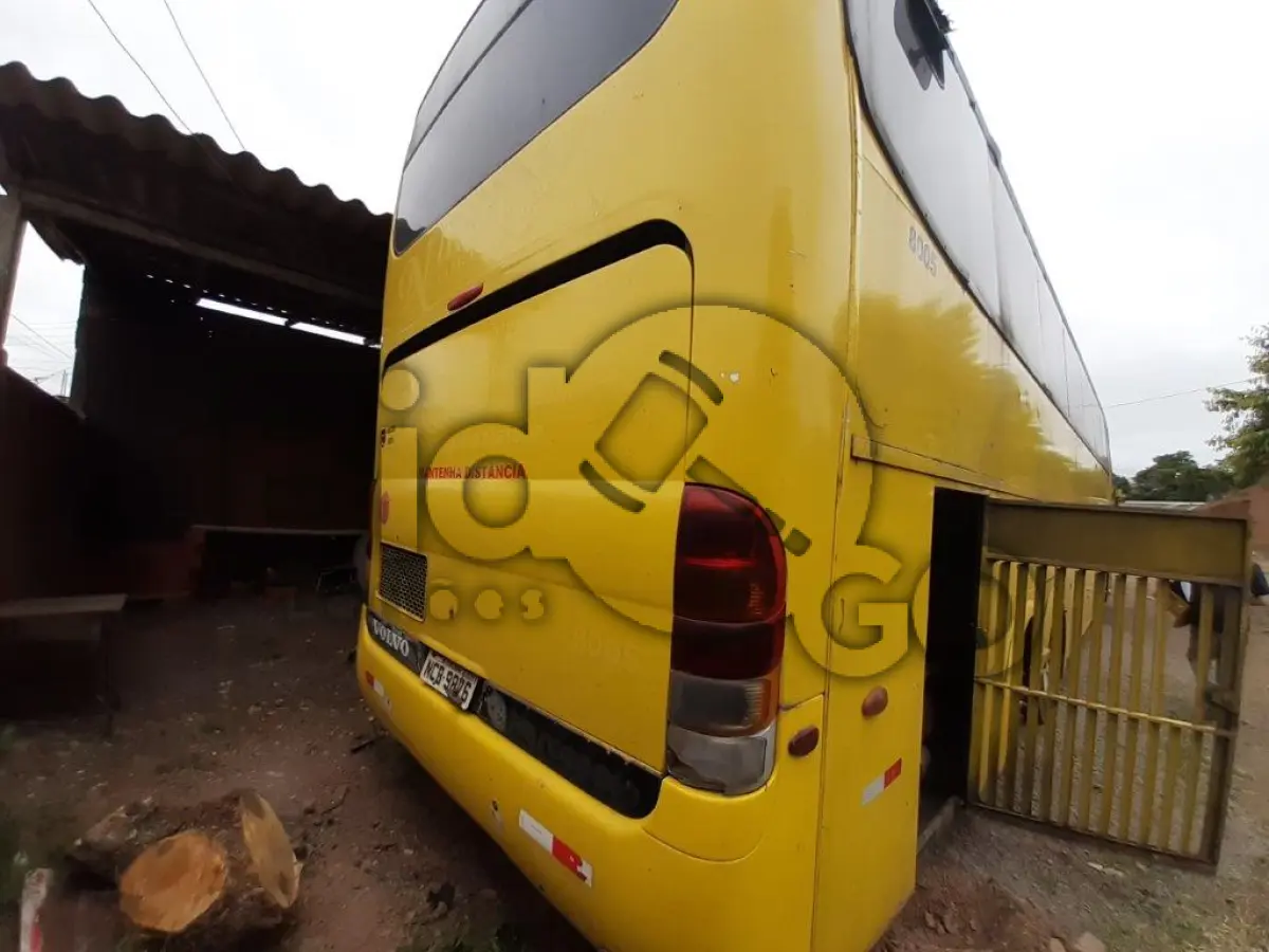 LOTE 025 - ÔNIBUS VOLVO/MARCOPOLO PARADISO LDR Ano/modelo: 2000/2001