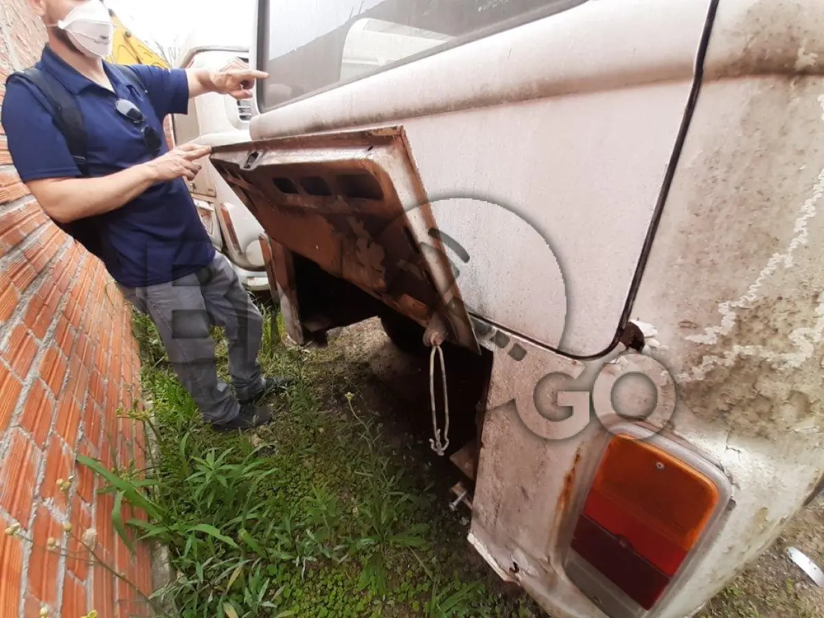 LOTE 004 - CAMIONETA VW/KOMBI Ano/modelo: 2008/2008