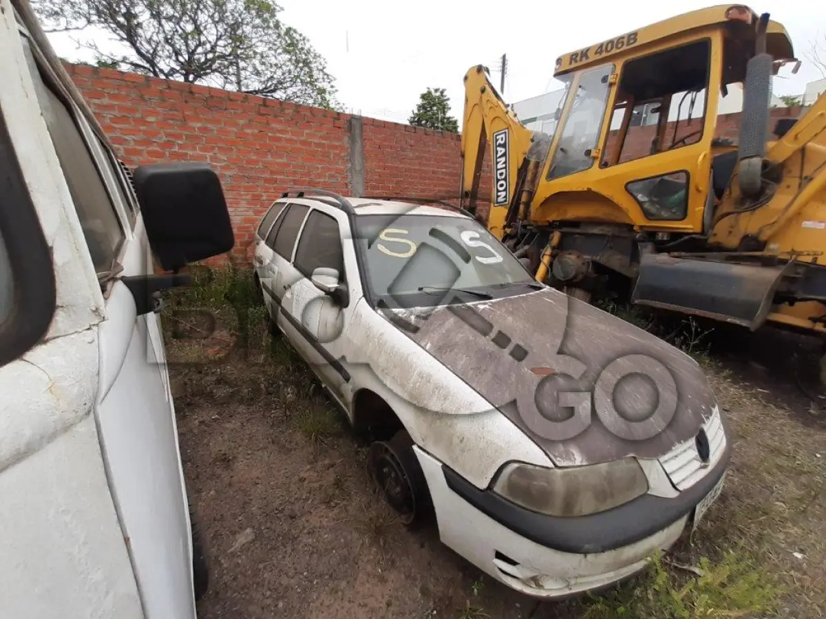 LOTE 008 - AUTOMÓVEL VW/PARATI 1.8 Ano/modelo: 2003/2003