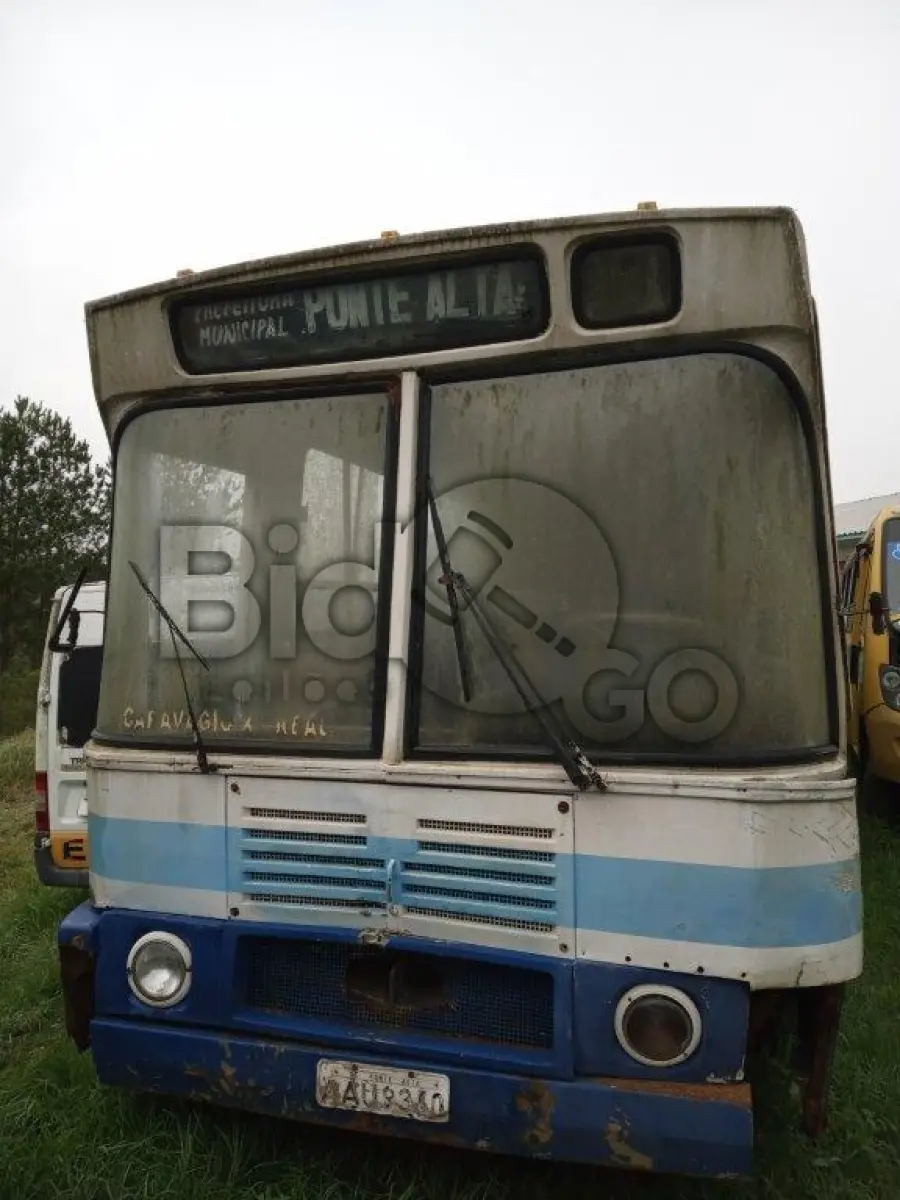 LOTE 004 - ÔNIBUS  M.BENZ/LP 1113