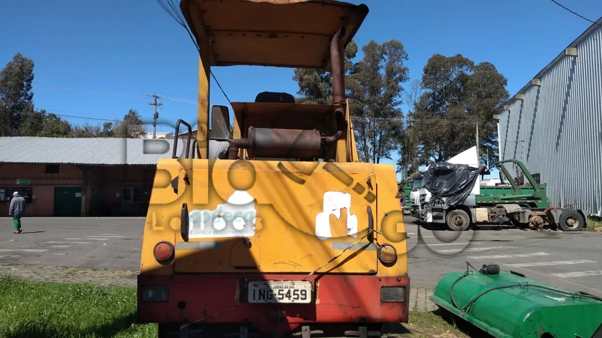LOTE 023 - ROLO COMPACTADOR PNEUMATICO DYNAPAC, Ano/modelo: 1999/1999