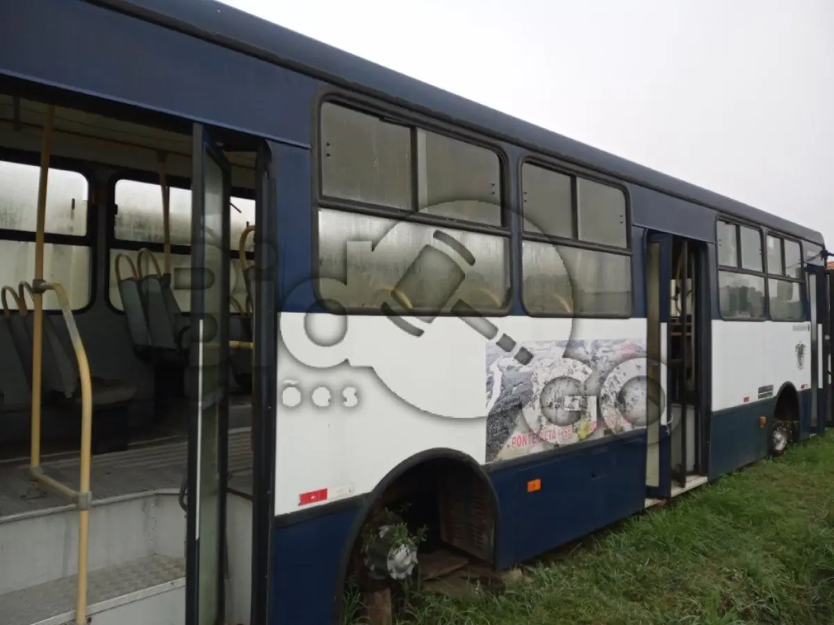 LOTE 017 - ÔNIBUS VOLKS/BUSSCAR URBANUSS U