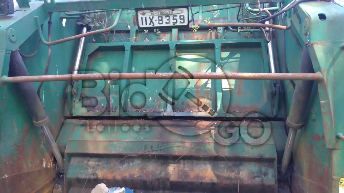 LOTE 024 - 3(TRÊS) COMPACTADORES DE LIXO 15 m³ CILCO LIBRELATO CIMEL ANO: 2012/2005