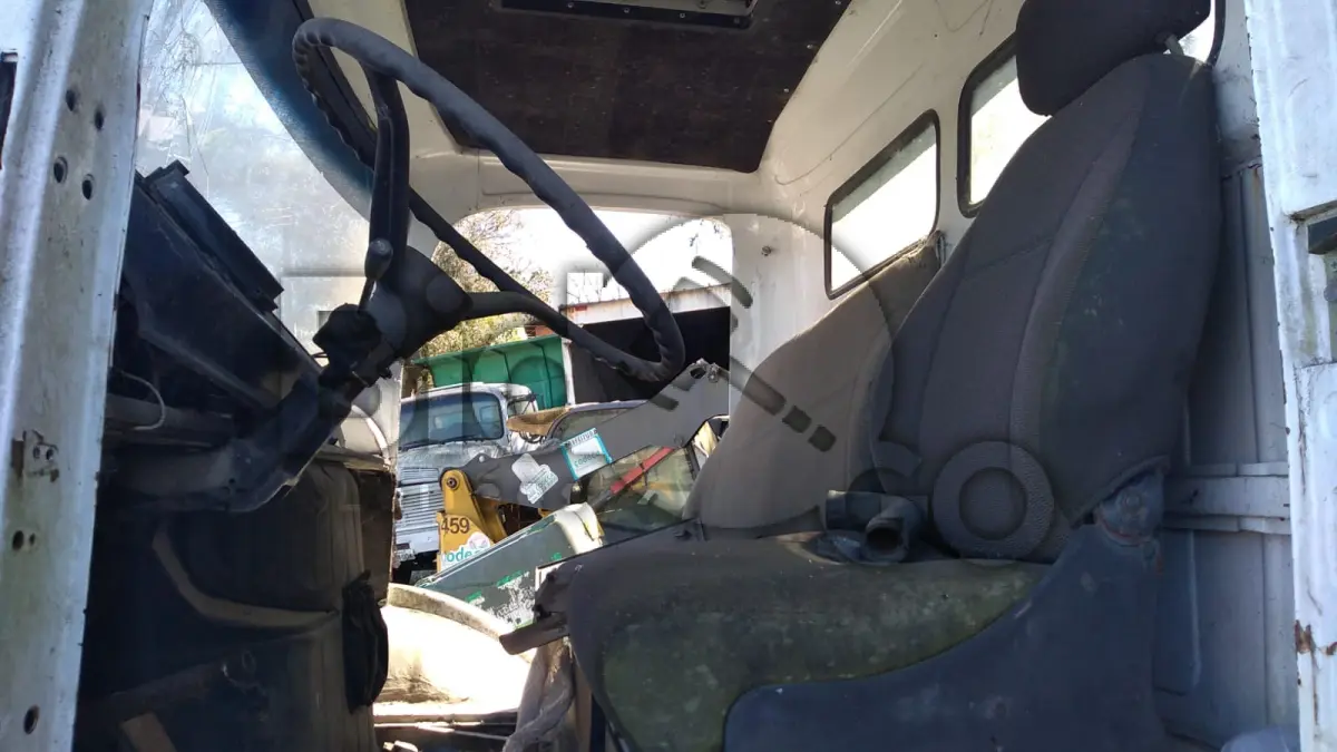 LOTE 002 - Caminhão M.BENZ/LK 1513,  Ano/modelo: 1981/1981, 
