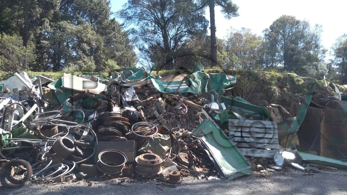 LOTE 033 - 84.420kg DE SUCATAS METALICAS DIVERSAS