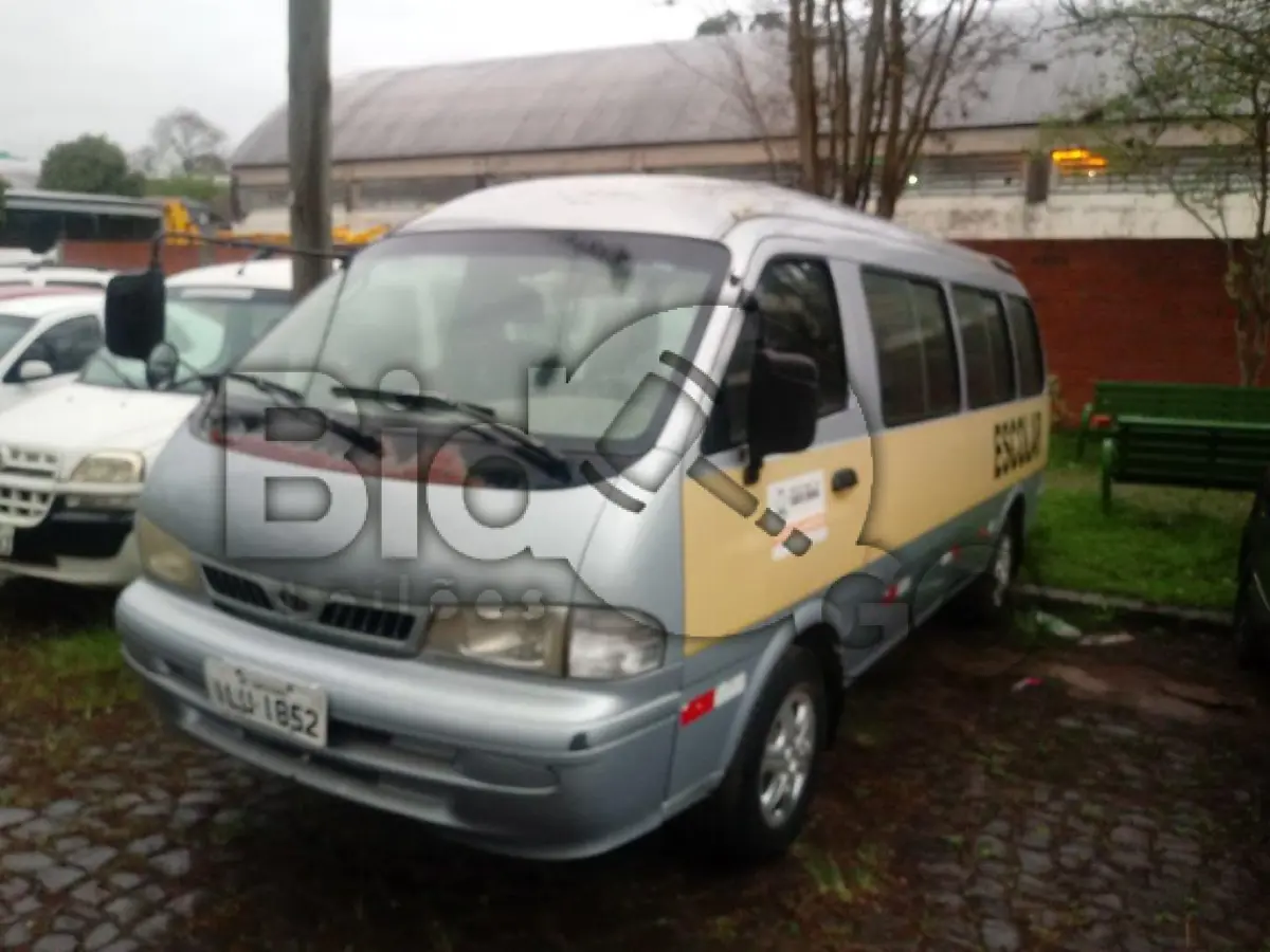 LOTE 001 - Microônibus I/KIA BESTA GS GRAND, Ano/modelo: 2004/2004