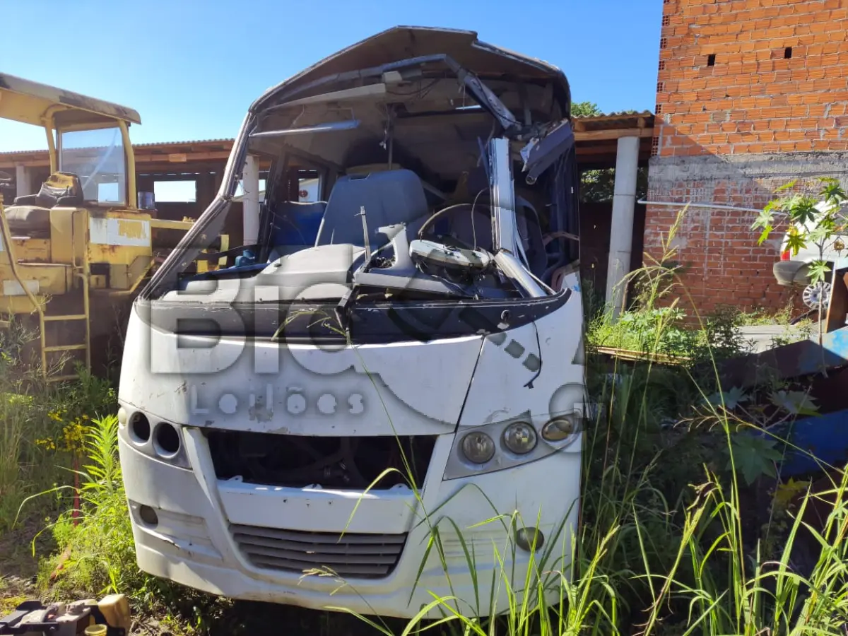 LOTE 008 - MARCOPOLO VOLARE/MICROONIBUS 16 PASSAGEIROS, ANO/MODELO 2010