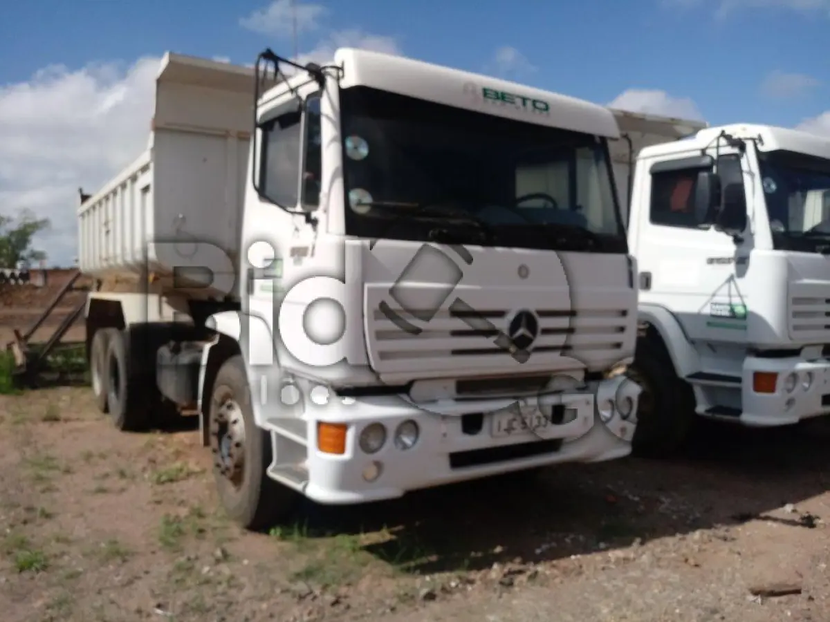 LOTE 014 - Caminhão M.BENZ/1720 K, Ano/modelo: 1999/1999
