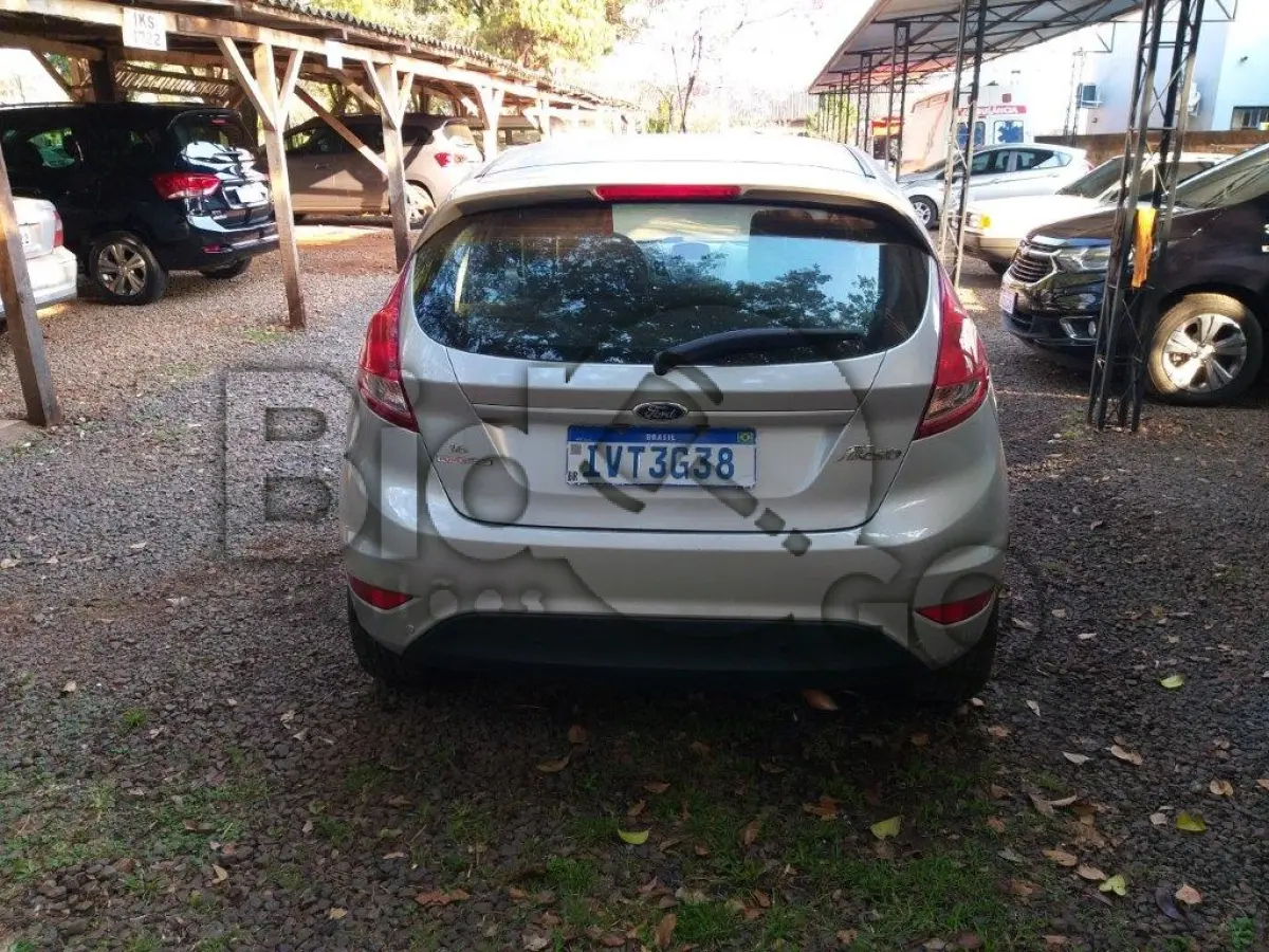 LOTE 001 - AUTOMÓVEL FORD NEW FIESTA HATCH SE ANO 2014