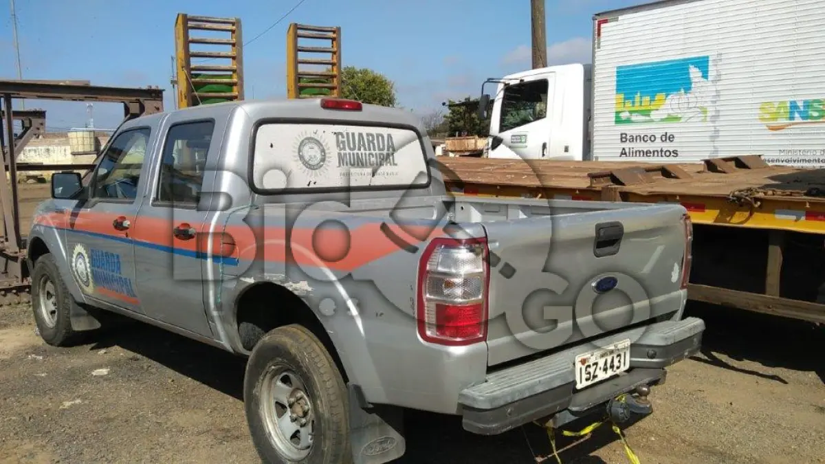 LOTE 010 - Caminhonete I/FORD RANGER XL 13P, Ano/modelo: 2011/2012