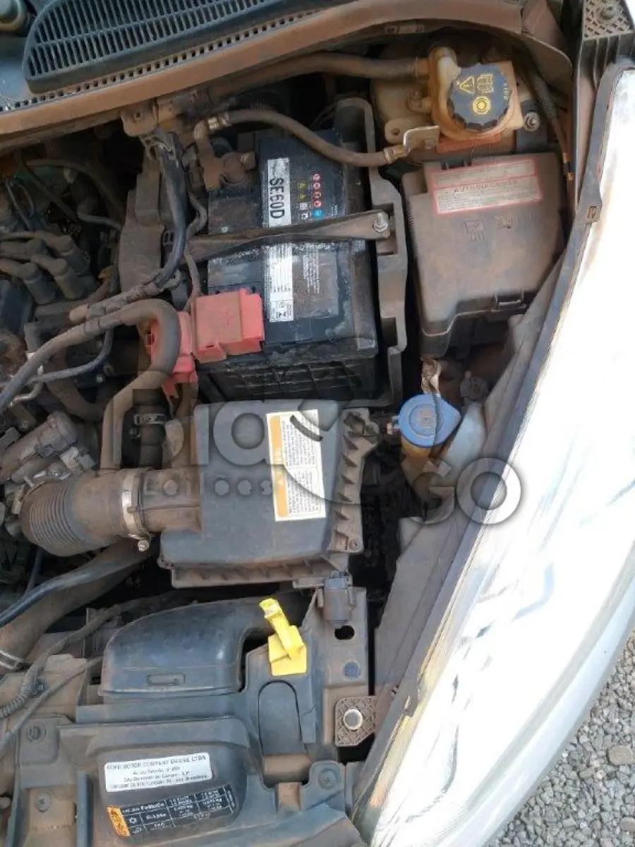 LOTE 001 - AUTOMÓVEL FORD NEW FIESTA HATCH SE ANO 2014