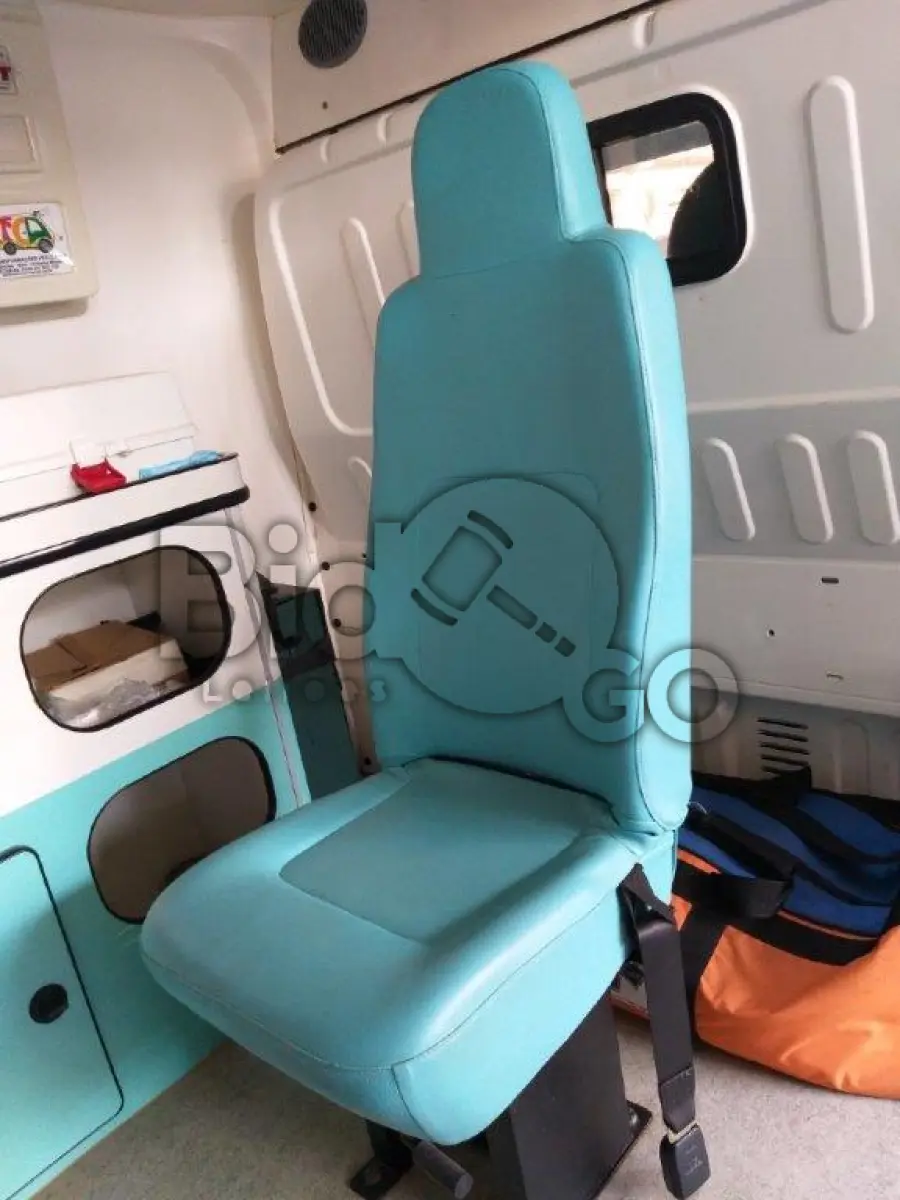 LOTE 007 - AMBULÂNCIA FORD TRANSIT TCA AMB - ANO/MODELO 2012 -