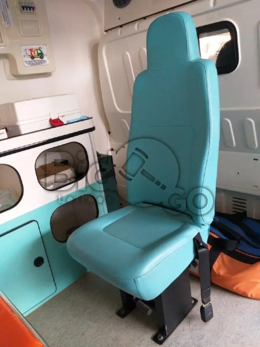 LOTE 007 - AMBULÂNCIA FORD TRANSIT TCA AMB - ANO/MODELO 2012 -