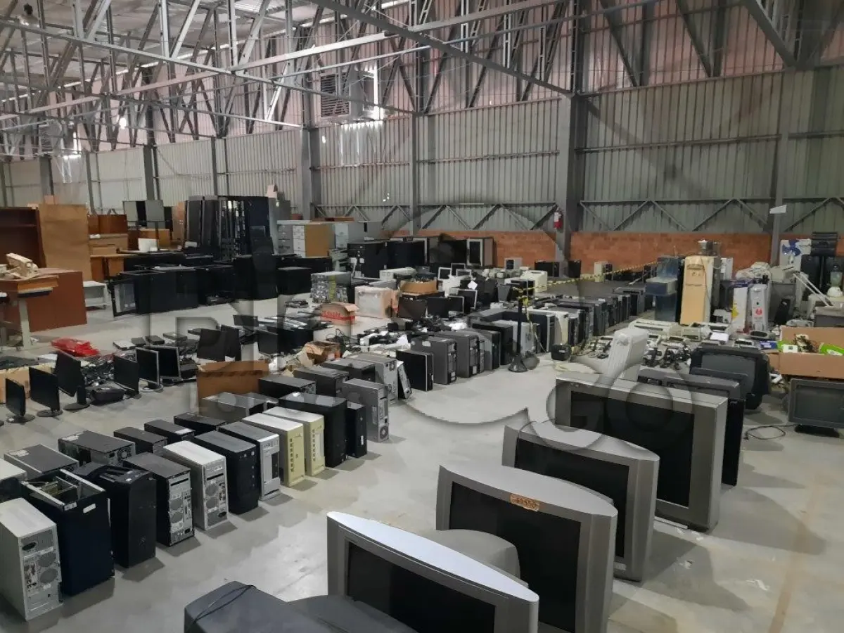 LOTE 004