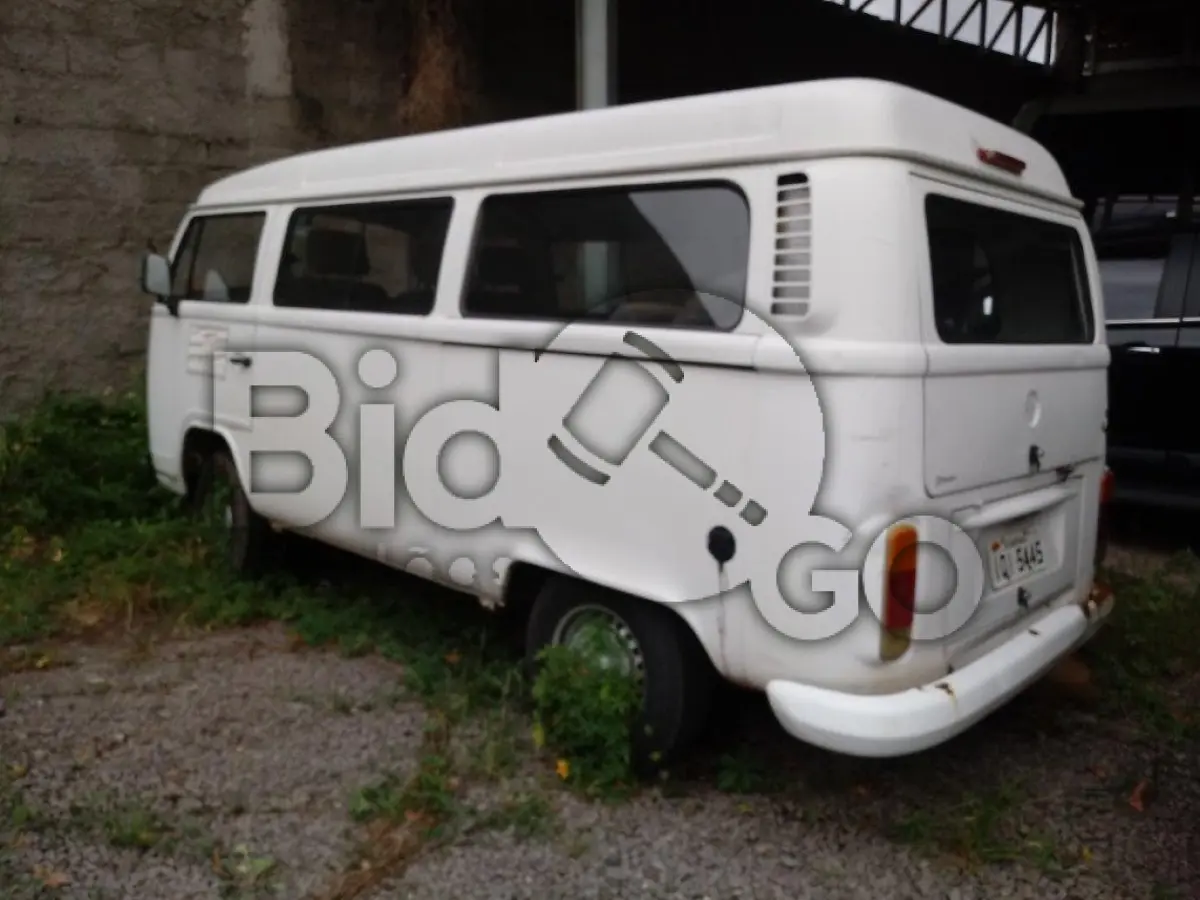 LOTE 012 - Camioneta VW/KOMBI, Ano/modelo: 2009/2010