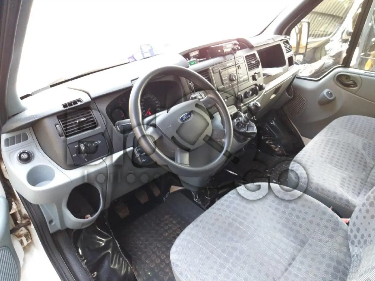 LOTE 007 - AMBULÂNCIA FORD TRANSIT TCA AMB - ANO/MODELO 2012 -