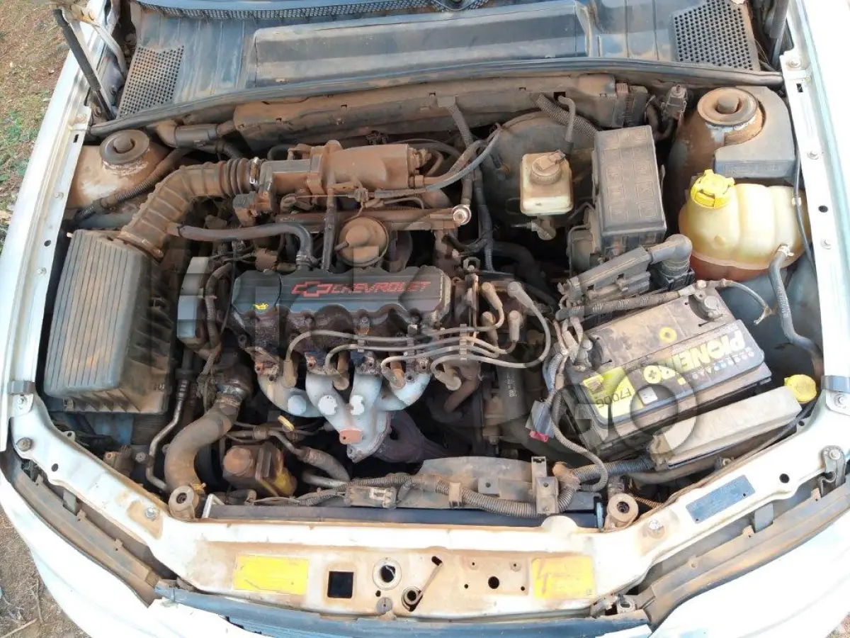 LOTE 006 - AUTOMÓVEL GM VECTRA GLS - ANO/MODELO 2002