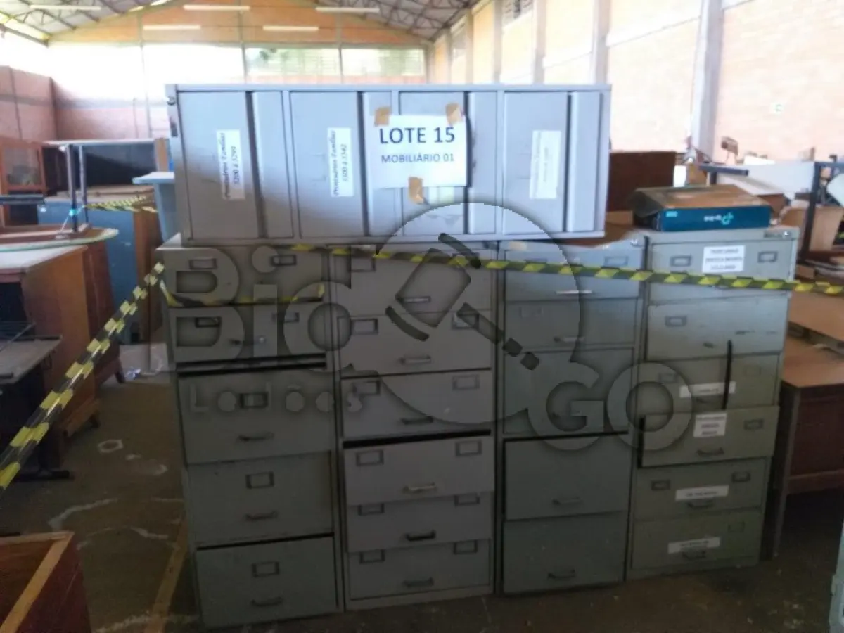 LOTE 008 - DIVERSOS   MOBILIÁRIOS