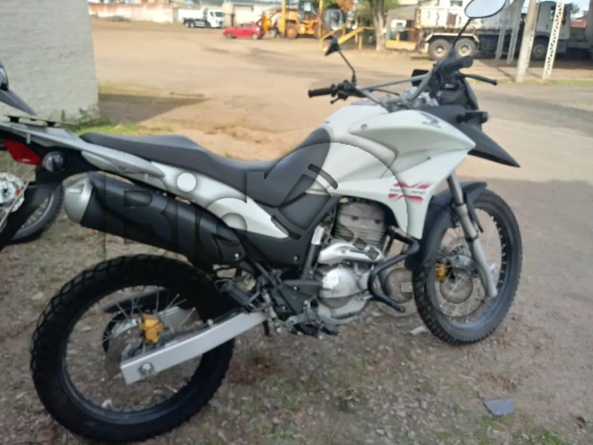 LOTE 022 - Motocicleta HONDA/XRE 300, Ano/modelo: 2012/2012
