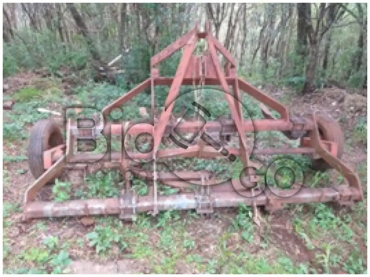 LOTE 015 - ARADO SUBSOLADOR IBL ASSS/9