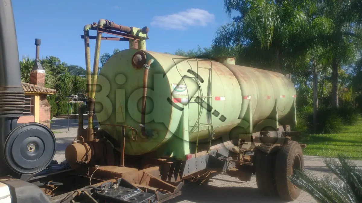 LOTE 001 - TANQUE PARA CAMINHÃO KUBITZ