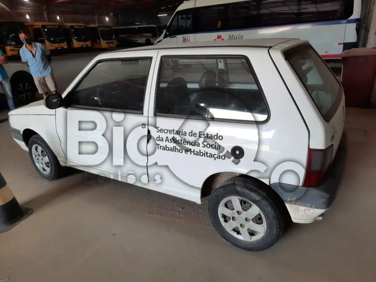 LOTE 001 - AUTOMÓVEL FIAT/UNO MILLE ECONOMY, Fabricação/Modelo, 2013/2013