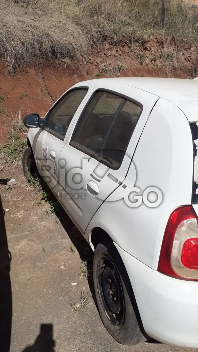 LOTE 017 - AUTOMOVEL I/RENAULT CLIO EXP1016VH, Fabricação/Modelo: 2016/2016
