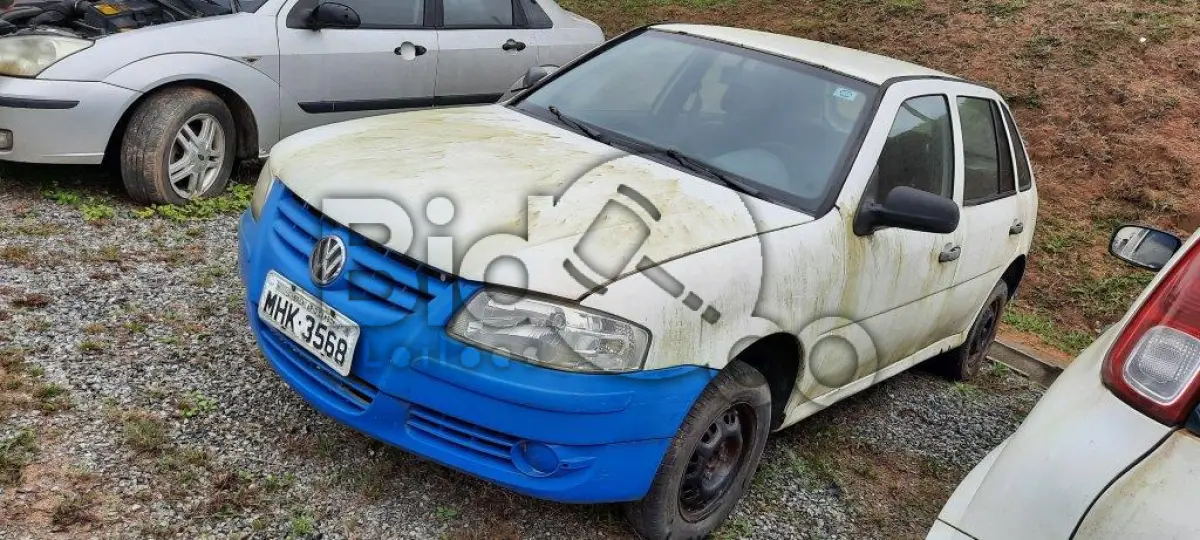 LOTE 001 - AUTOMOVEL VW/GOL 1.0 GIV Fabricação/Modelo: 2010/2011