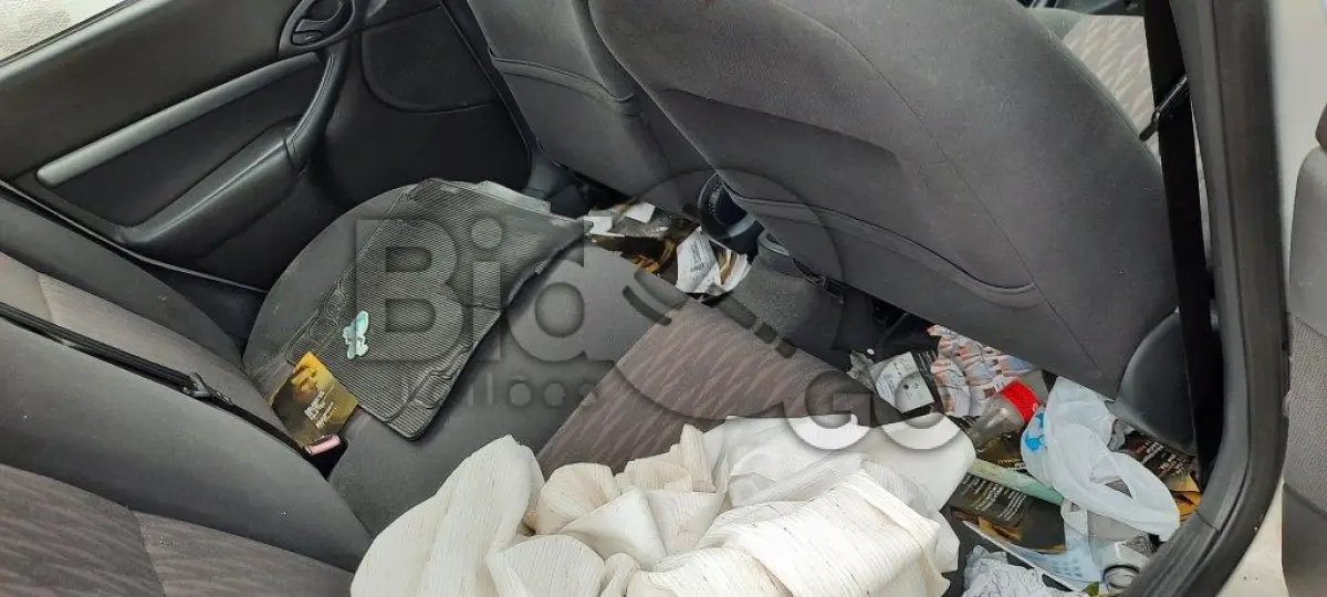 LOTE 002 - AUTOMOVEL I/FORD FOCUS 2.0L FC Fabricação/Modelo: 2005/2006